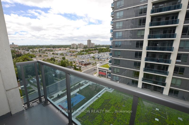 7167 Yonge St, unit 1410 for rent