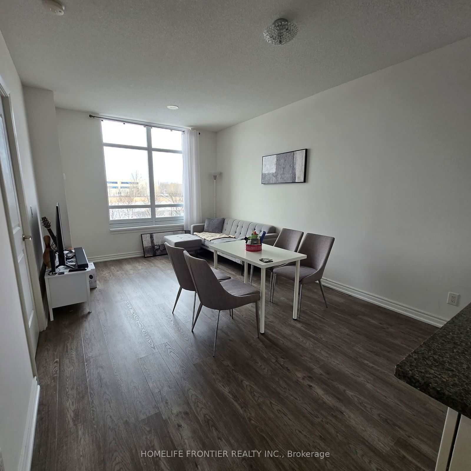 9245 Jane St, unit 312 for rent