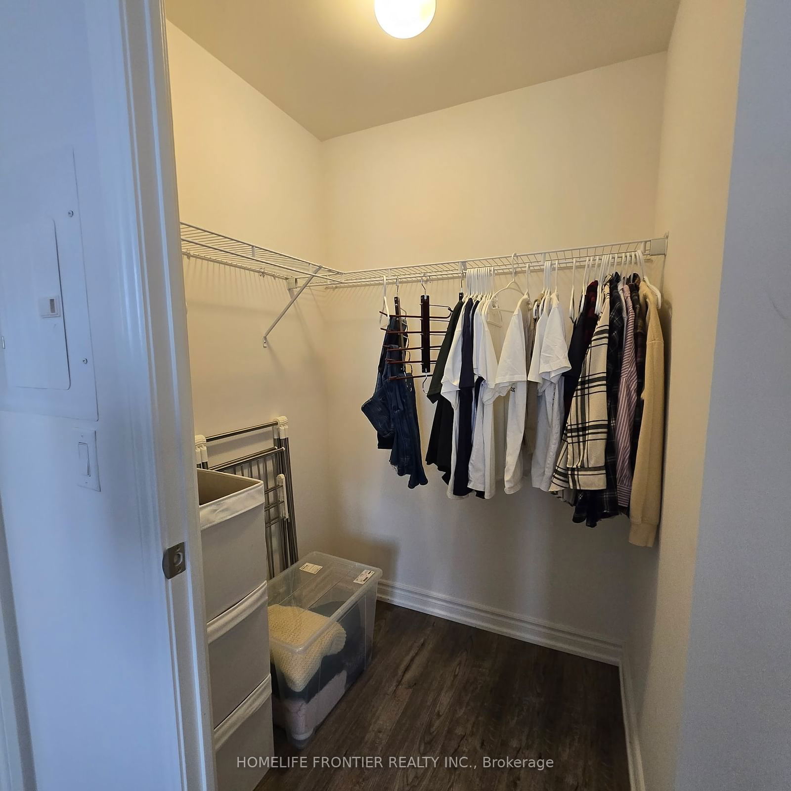 9245 Jane St, unit 312 for rent