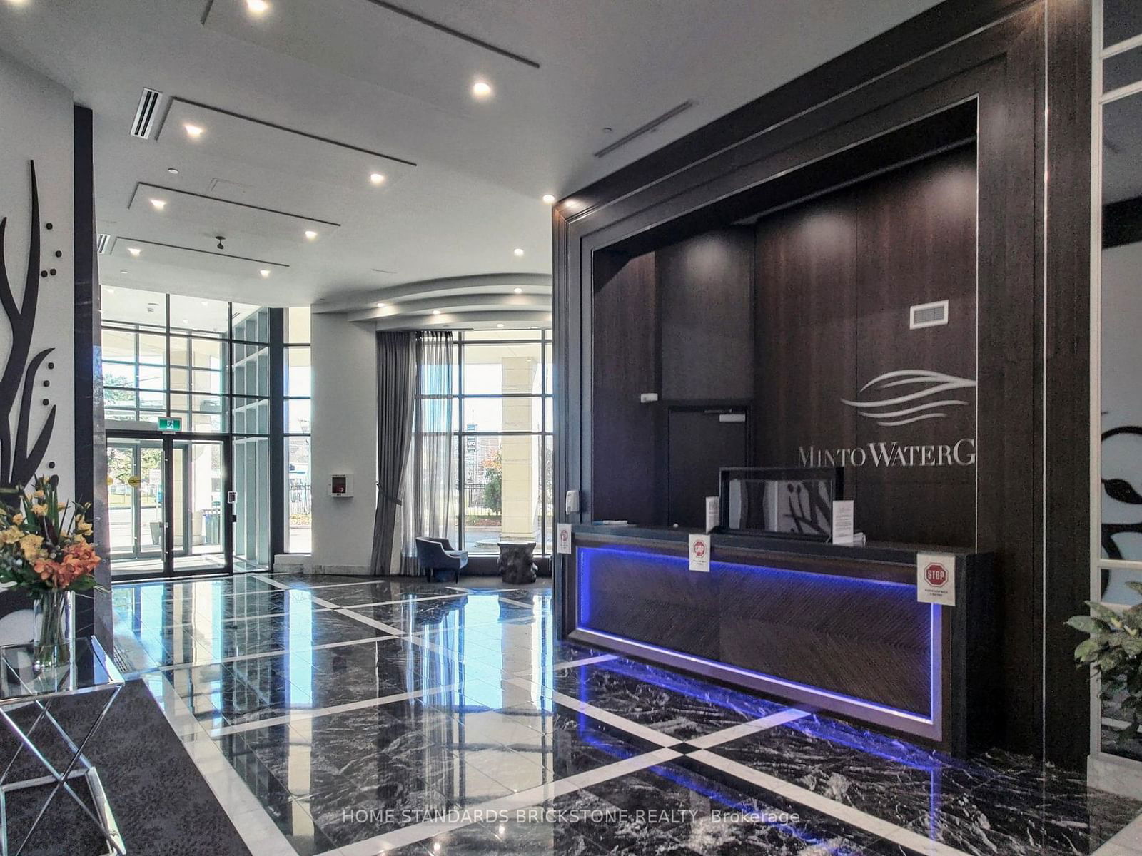 7608 Yonge St, unit 427 for sale