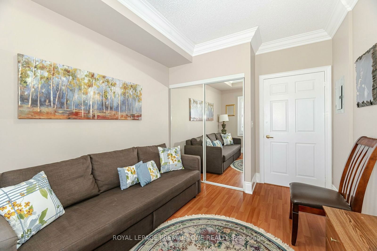 9451 Jane St, unit 210 for sale