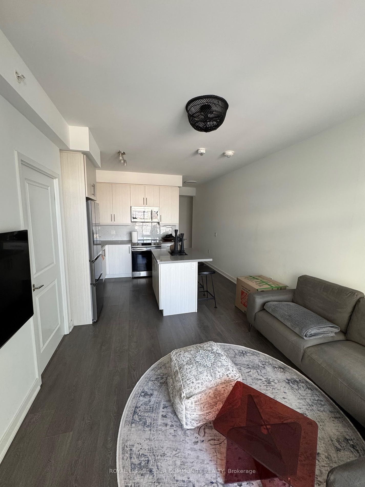 75 Oneida Cres, unit 1403 for rent