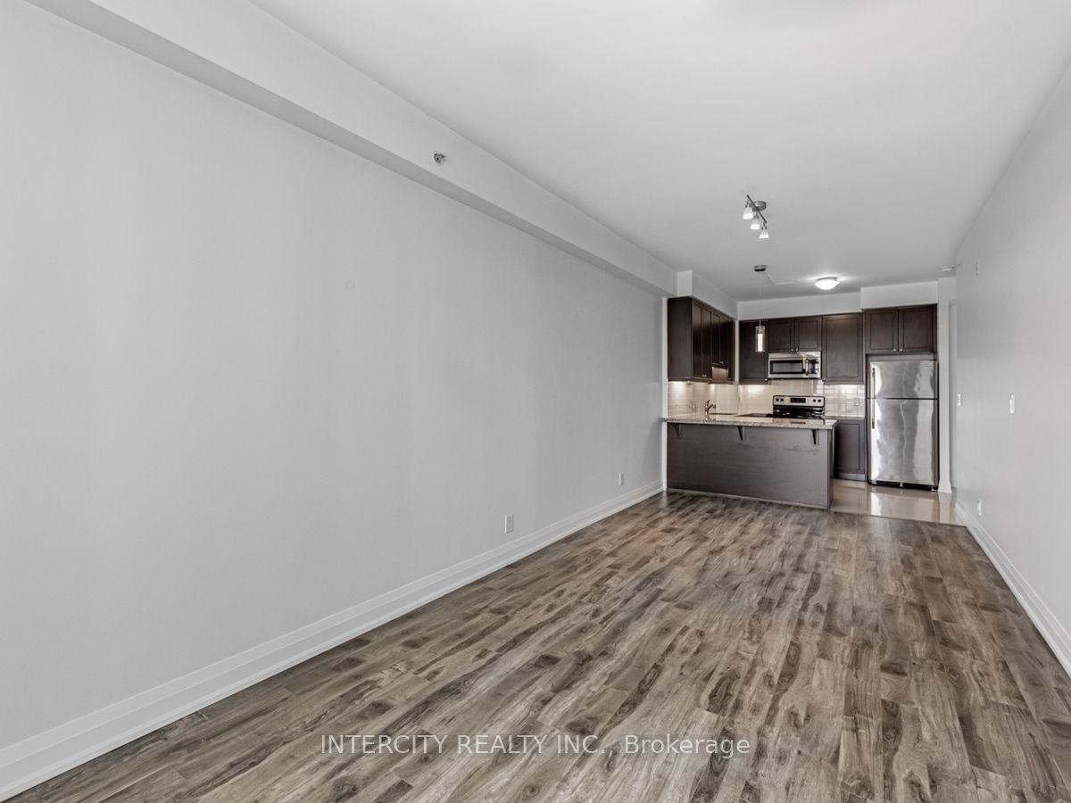 12 Woodstream Blvd, unit 412 for sale