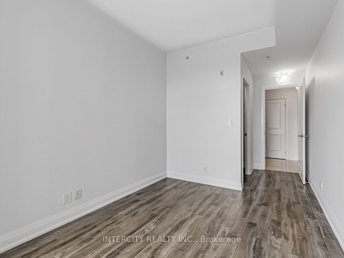 12 Woodstream Blvd, unit 412 for sale