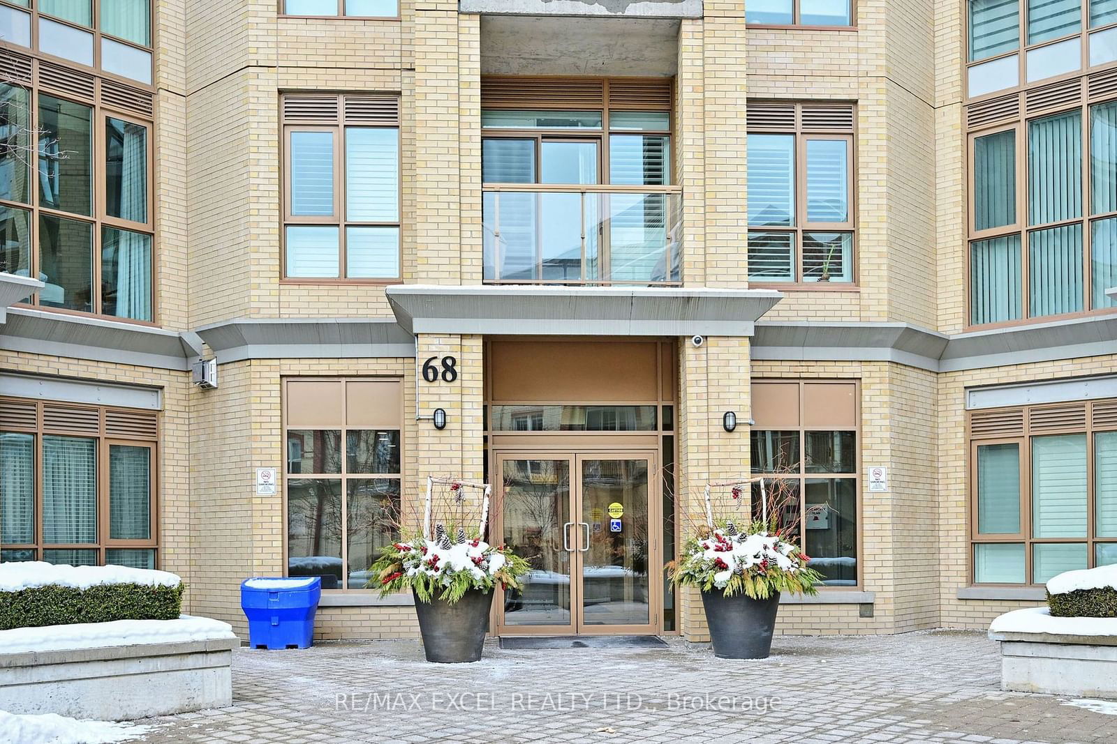 68 Main St N, unit 113 for sale