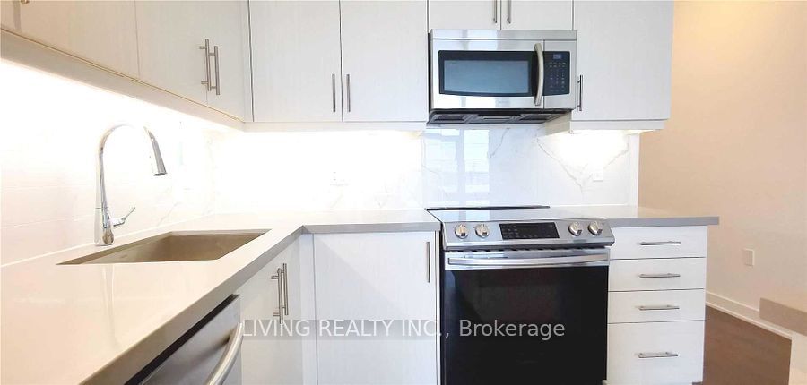 75 Oneida Cres, unit 1803 for rent