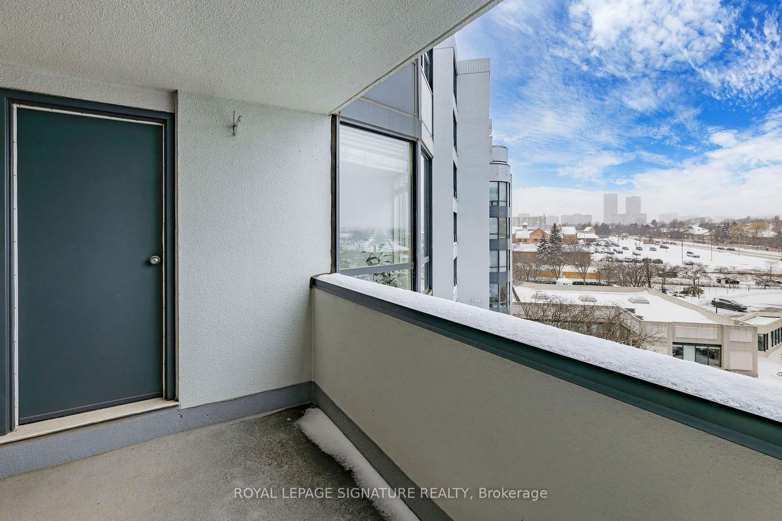 333 Clark Ave W, unit 510 for sale