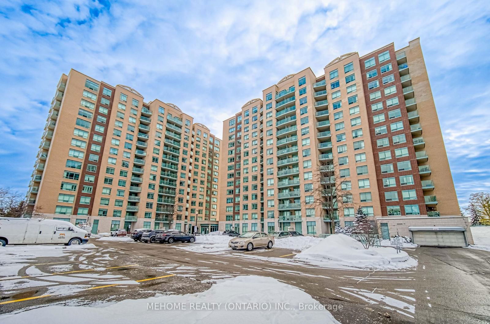 23 Oneida Cres, unit LPH02 for sale