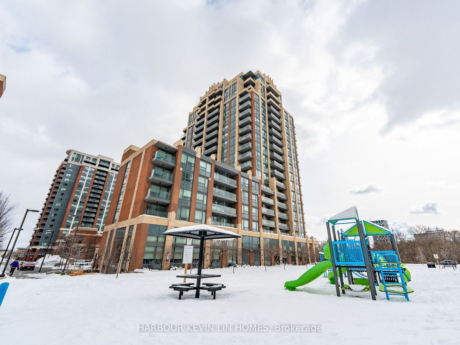 18 Uptown Dr, unit 1910 for sale