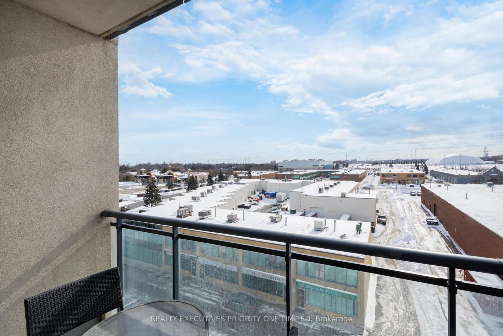 24 Woodstream Blvd, unit 514 for sale