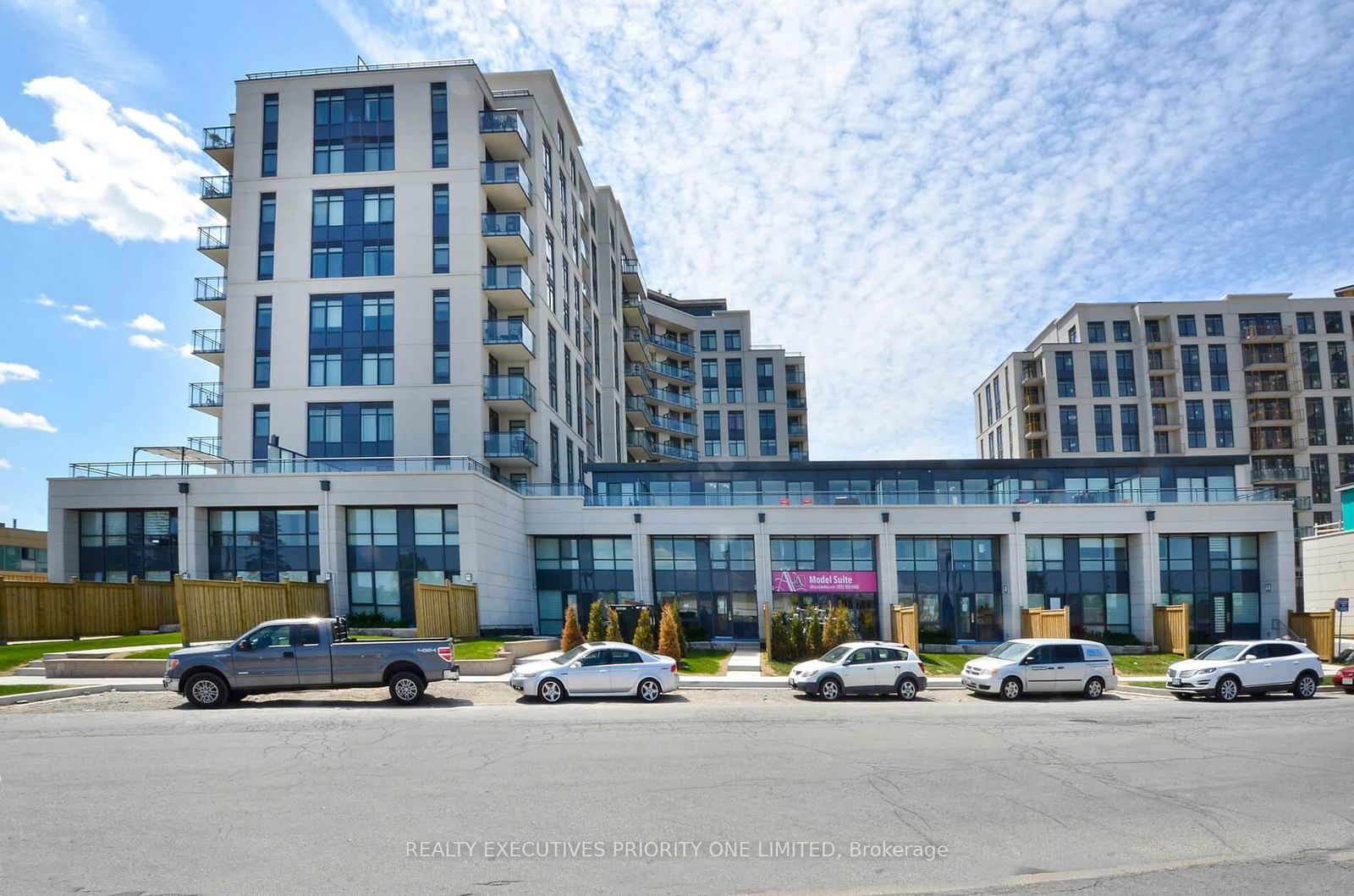 24 Woodstream Blvd, unit 514 for sale