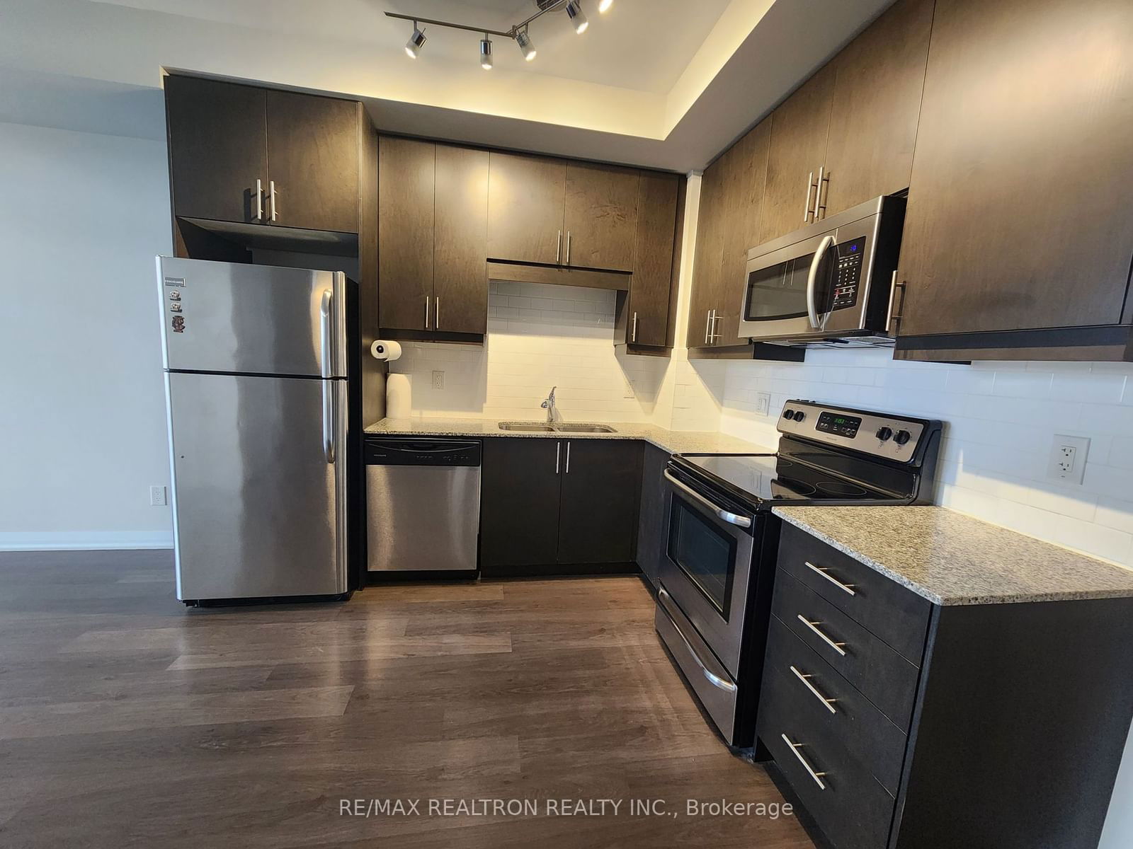 9500 Markham Rd, unit 519 for rent