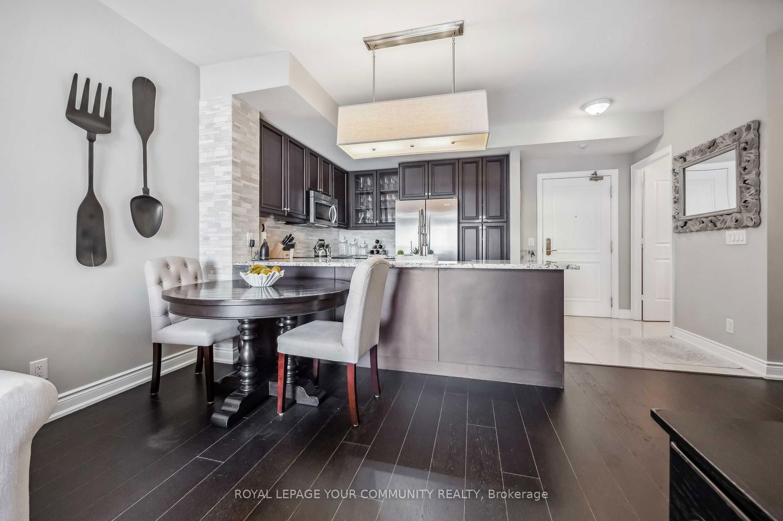 9245 Jane St, unit 1209 for sale