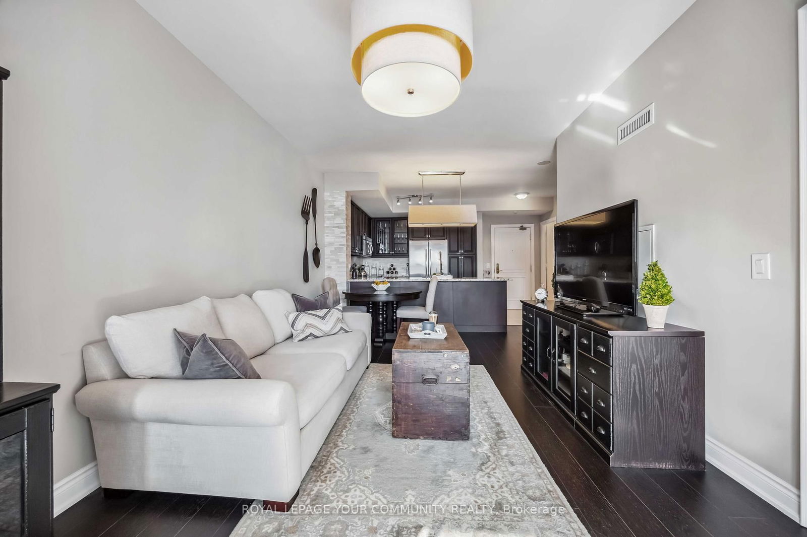 9245 Jane St, unit 1209 for sale