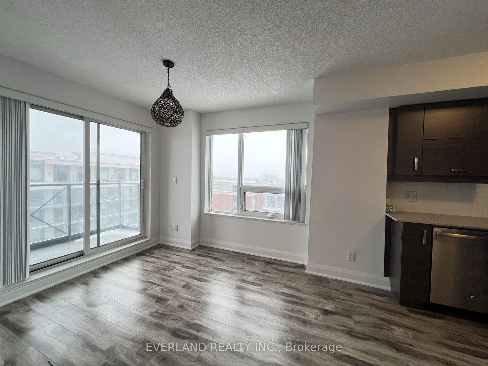 1 Uptown Dr, unit 1009 for rent