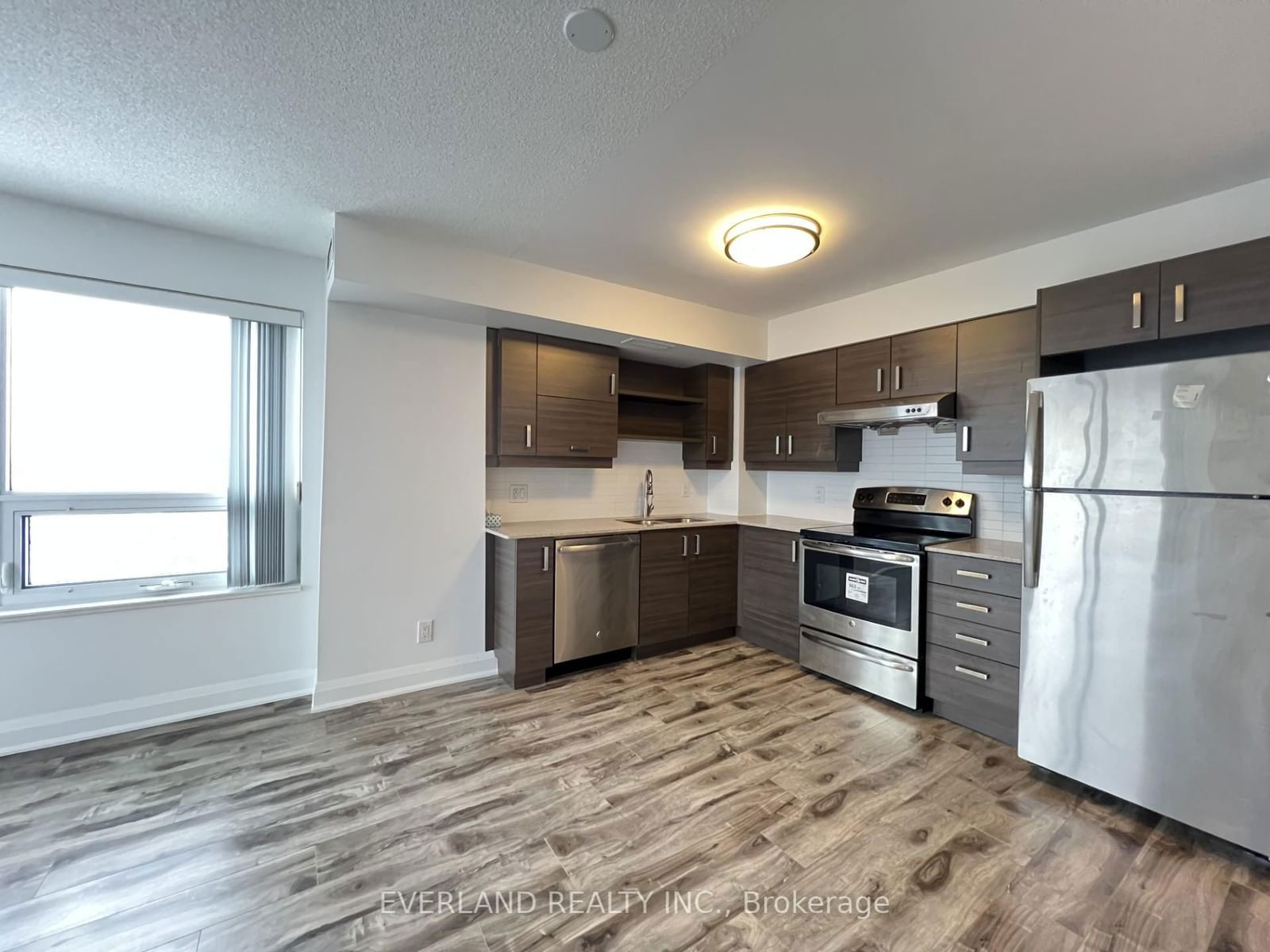 1 Uptown Dr, unit 1009 for rent