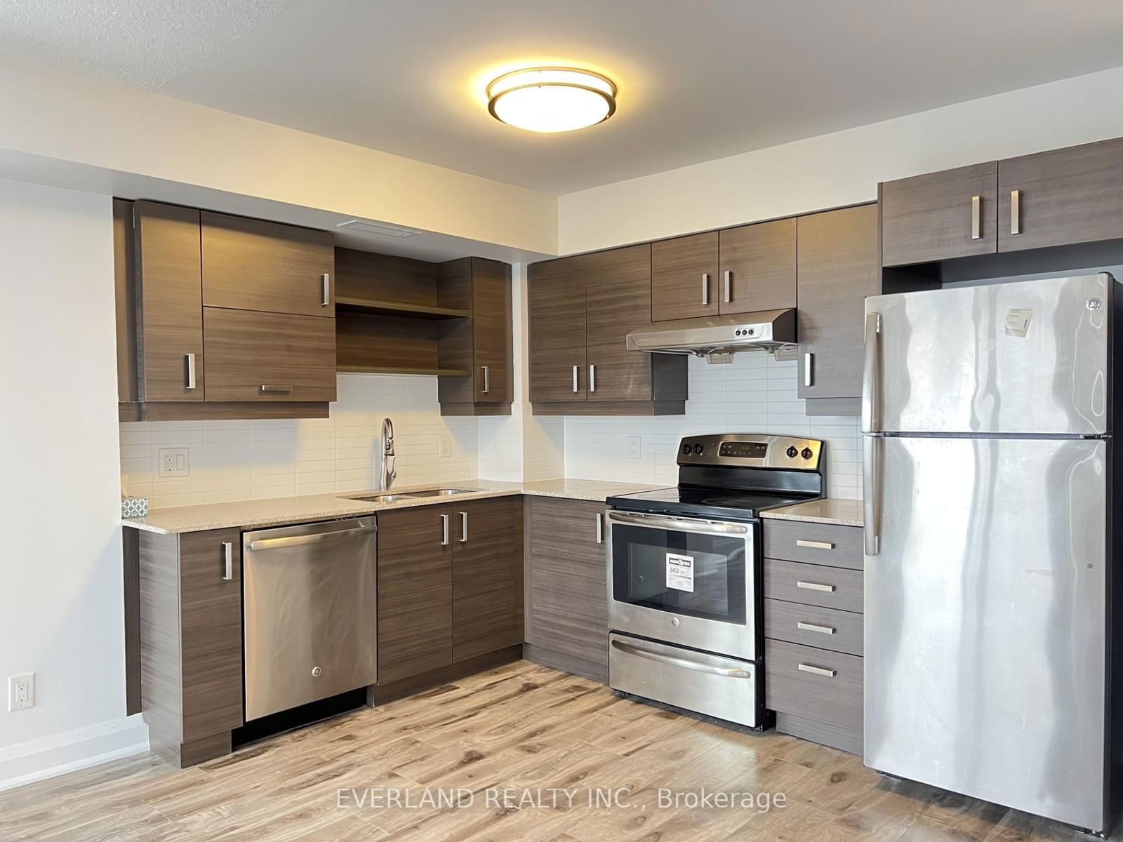 1 Uptown Dr, unit 1009 for rent