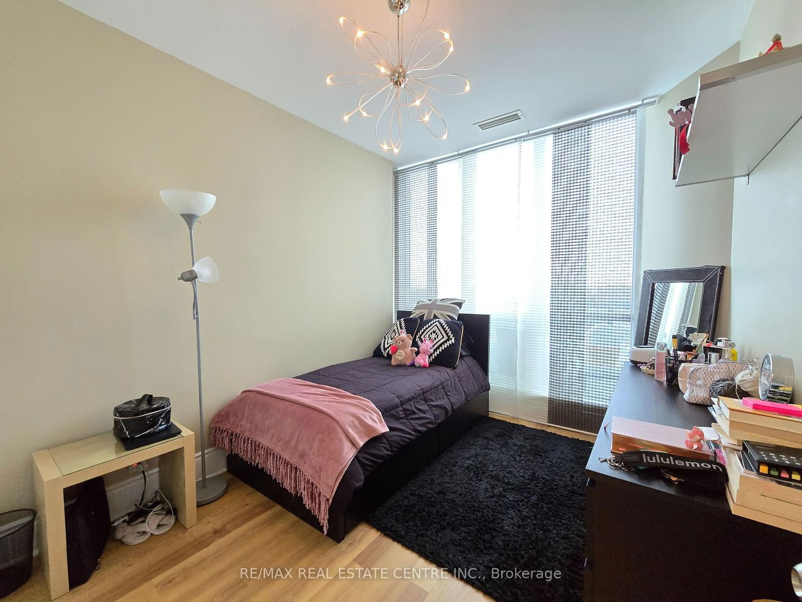 18 Harding Blvd, unit PH207 for sale