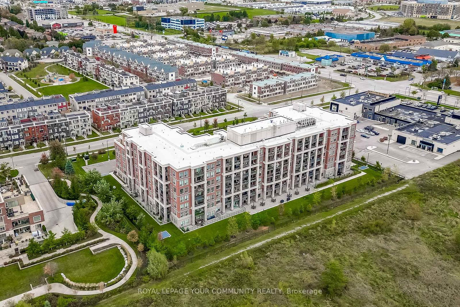 Hampton Place Condos, Whitchurch-Stouffville, Toronto