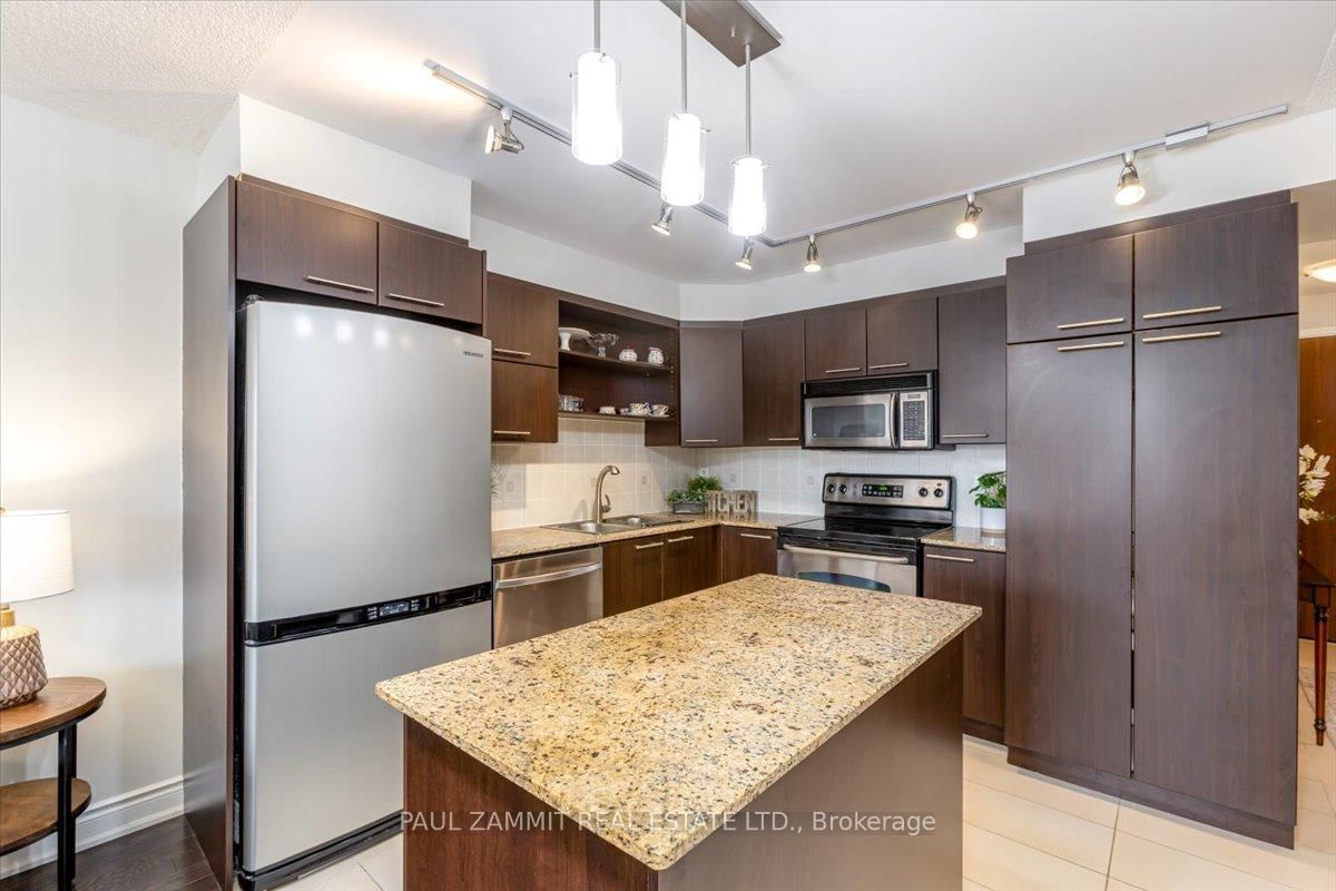 39 Galleria Pkwy, unit 319 for sale