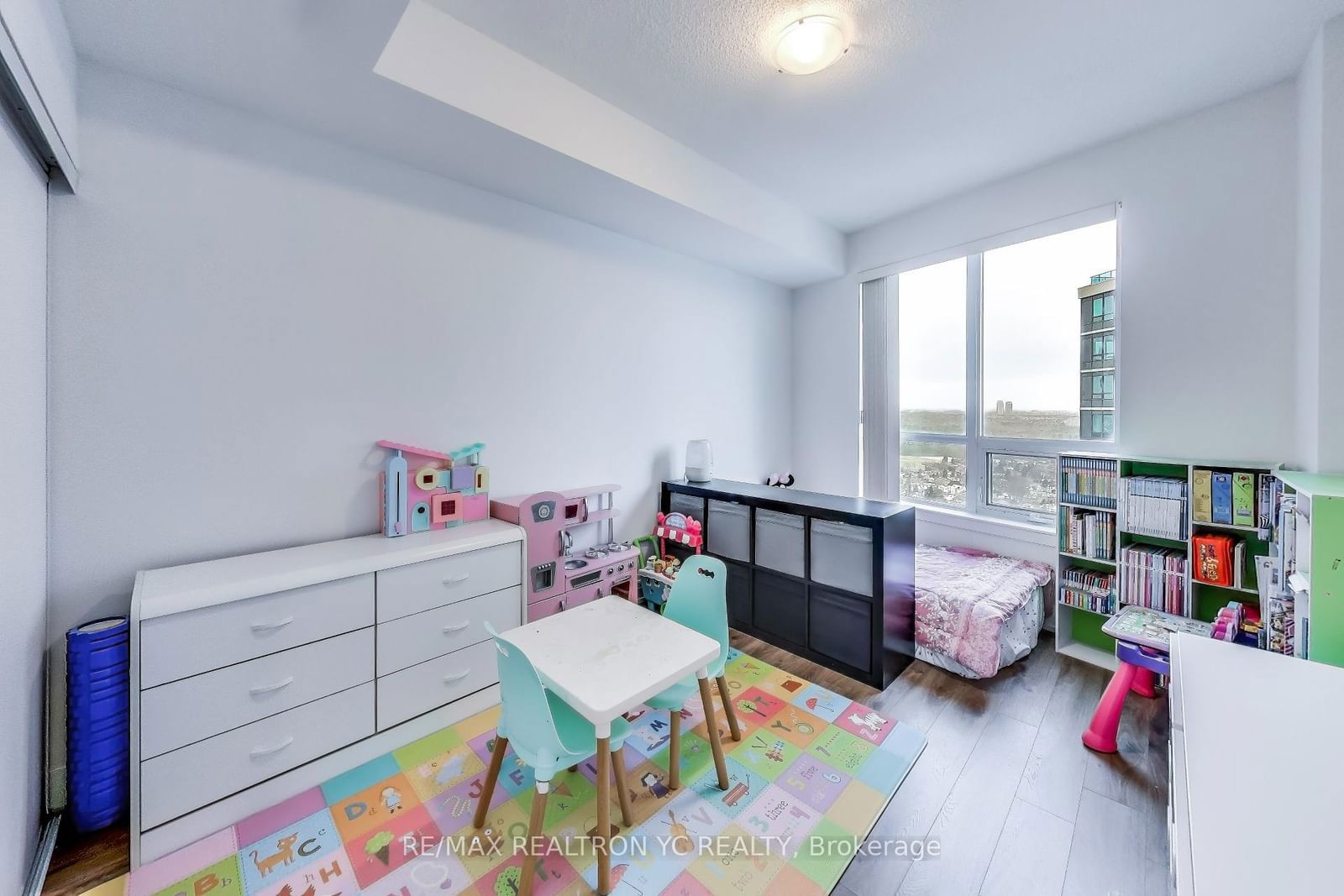 7161 Yonge St, unit 2031 for sale