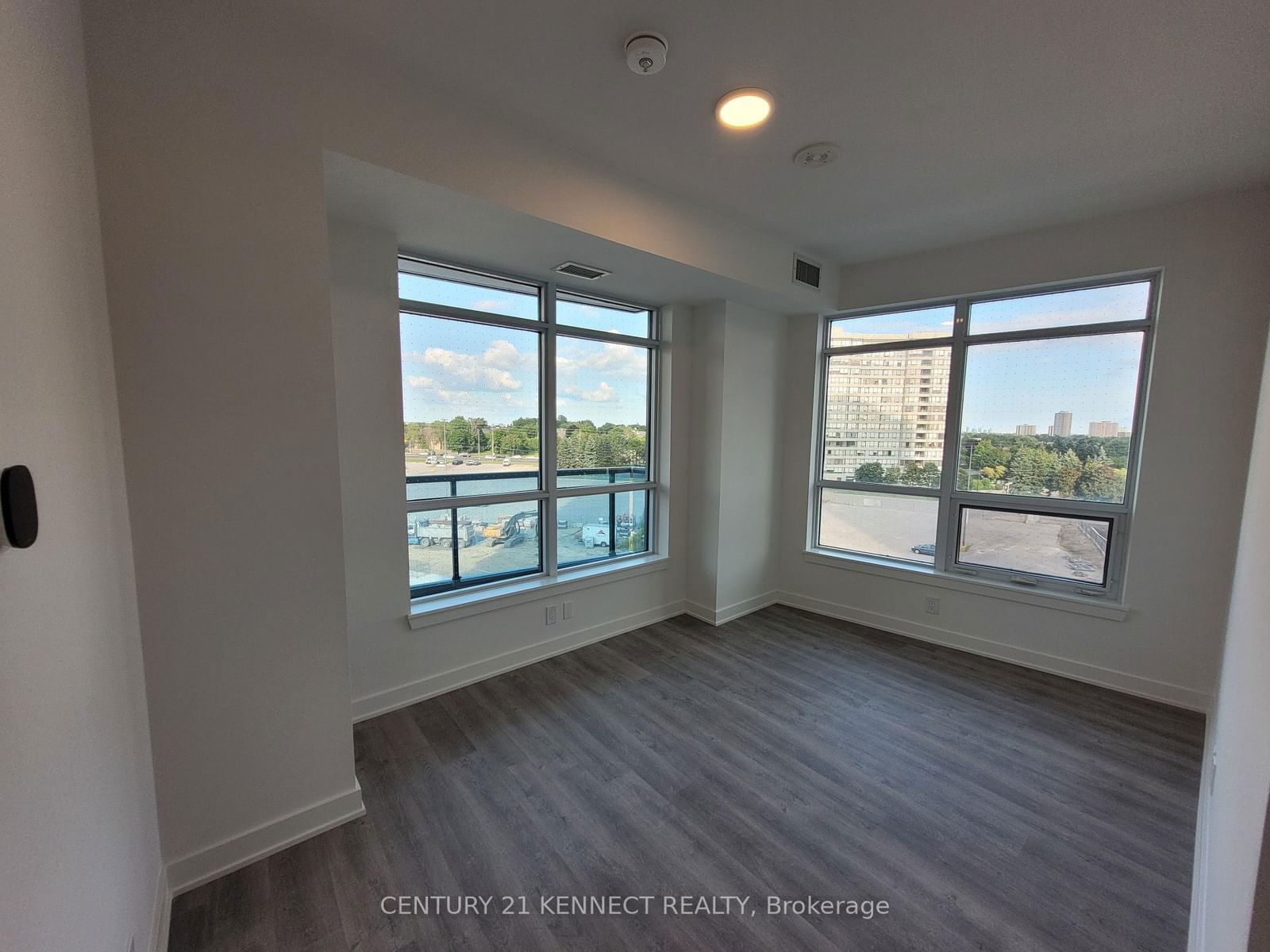 50 Upper Mall Way, unit B-0432 for rent