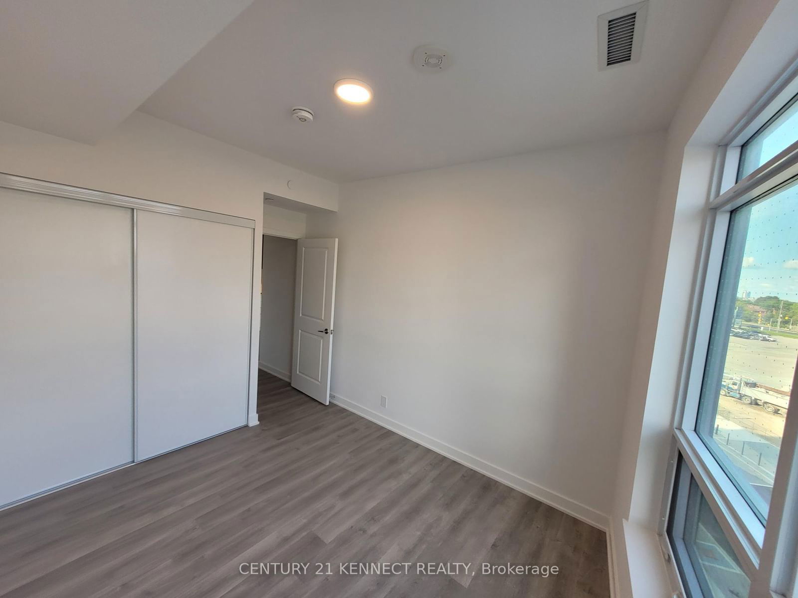 50 Upper Mall Way, unit B-0432 for rent