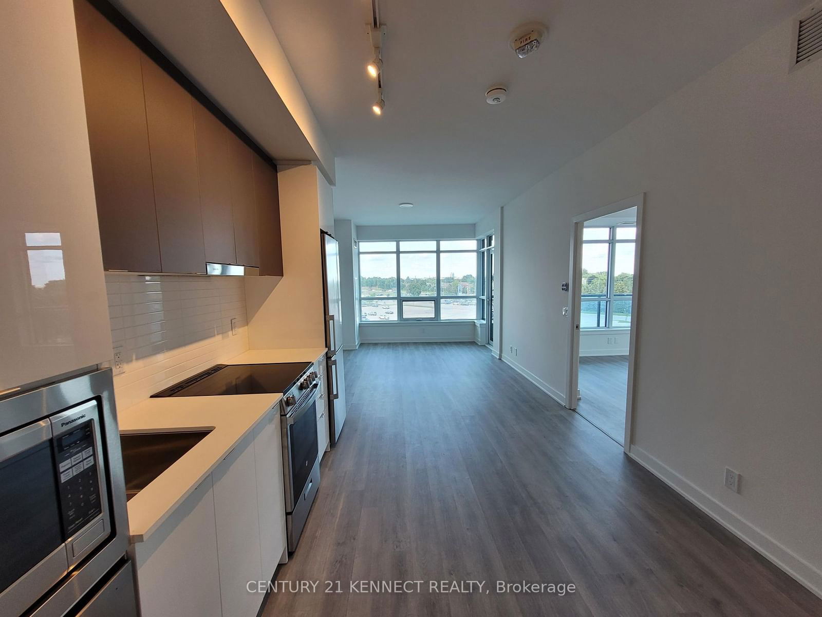 50 Upper Mall Way, unit B-0432 for rent