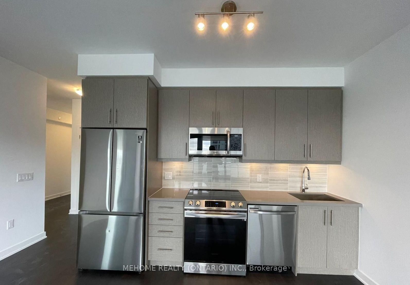 95 Oneida Cres, unit 509 for rent