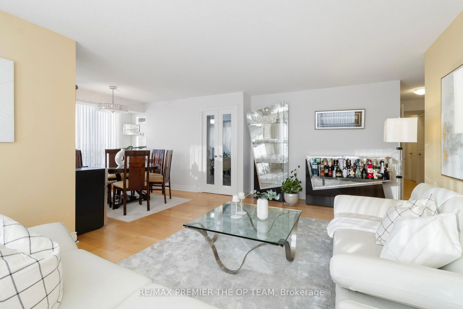 23 Cox Blvd, unit 1077 for sale