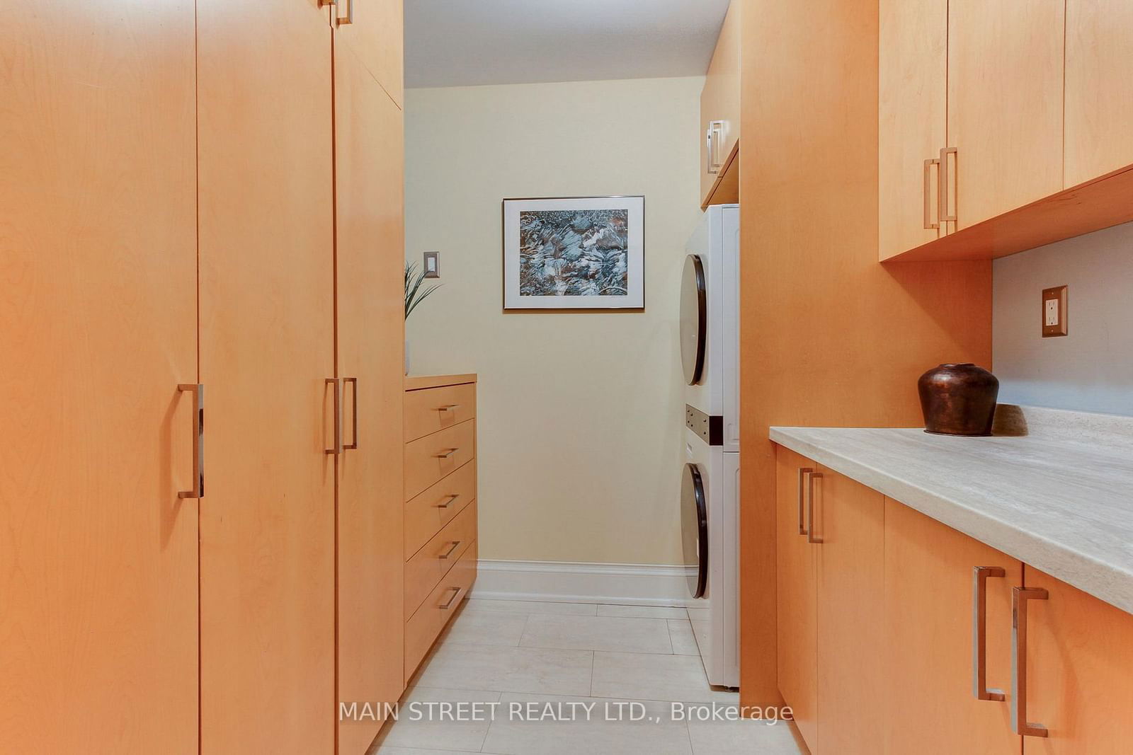 543 Timothy St, unit 303 for sale