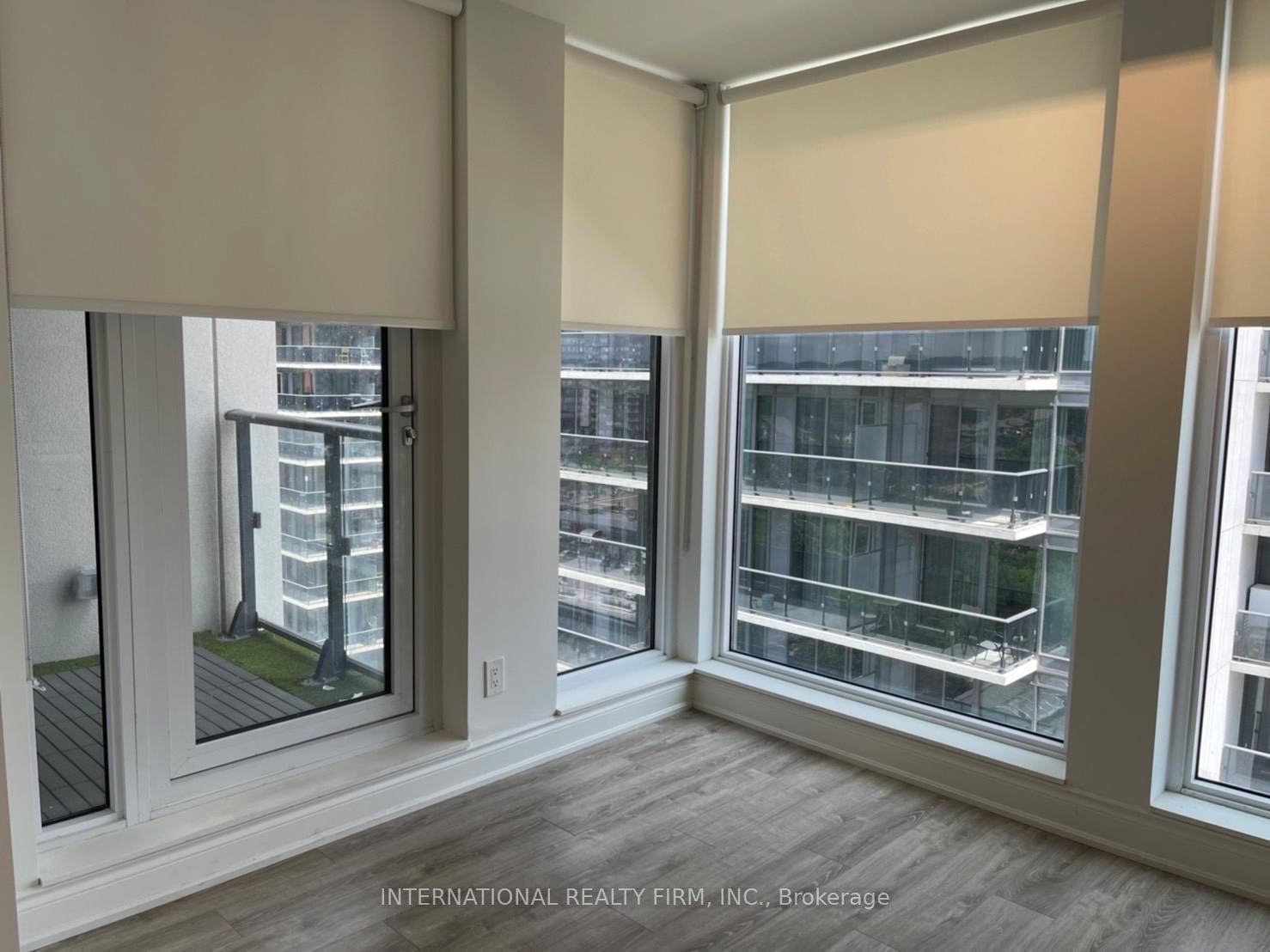 9618 Yonge St, unit 1009 for rent