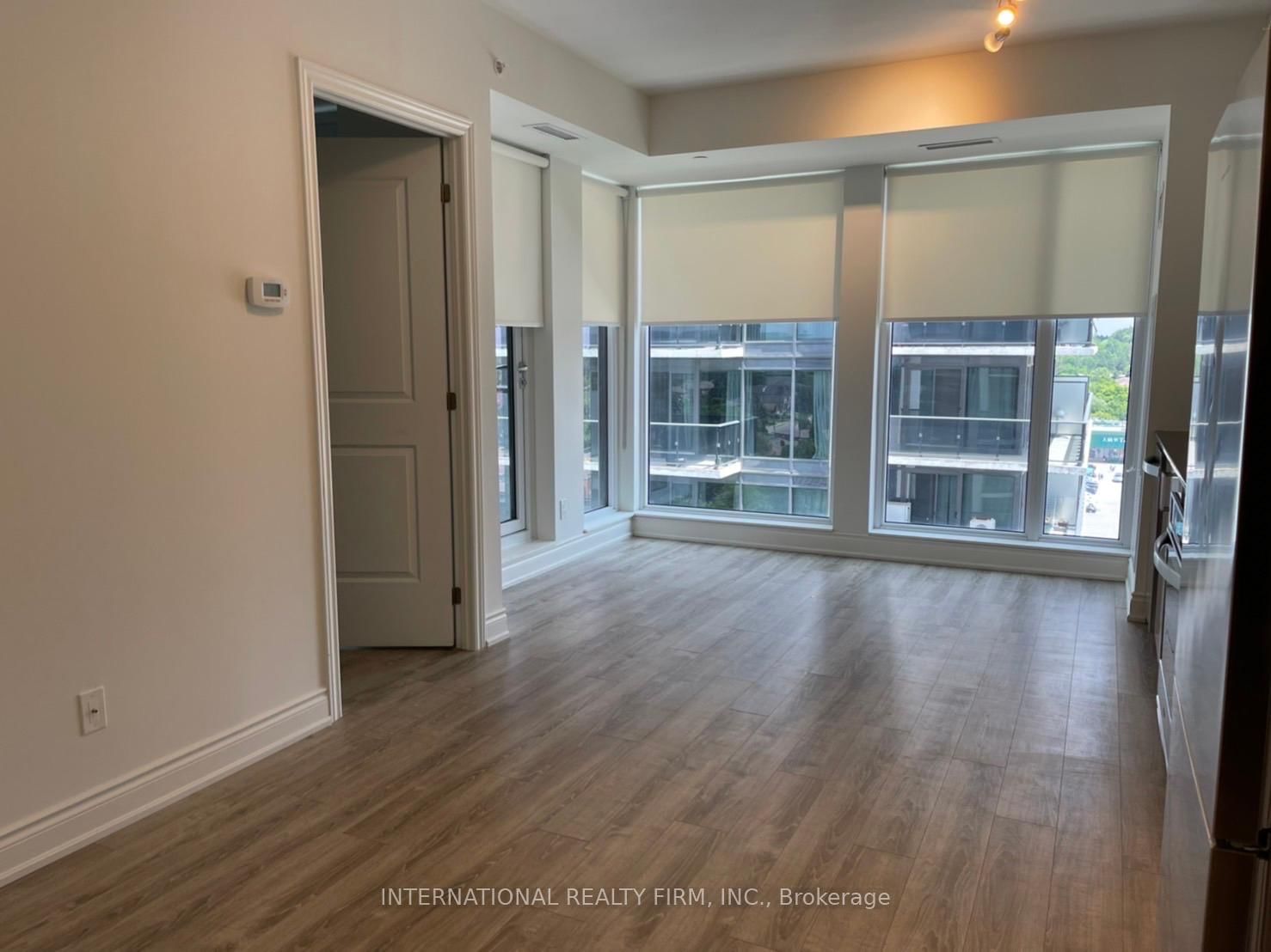 9618 Yonge St, unit 1009 for rent