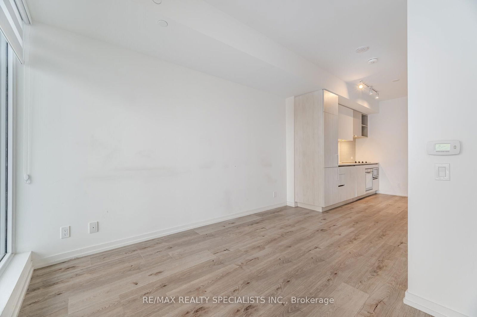 7890 Jane St, unit 3707 for sale