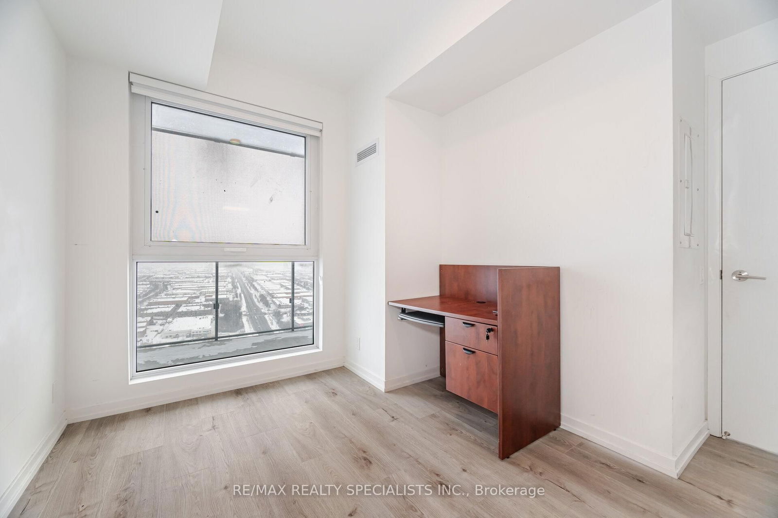 7890 Jane St, unit 3707 for sale