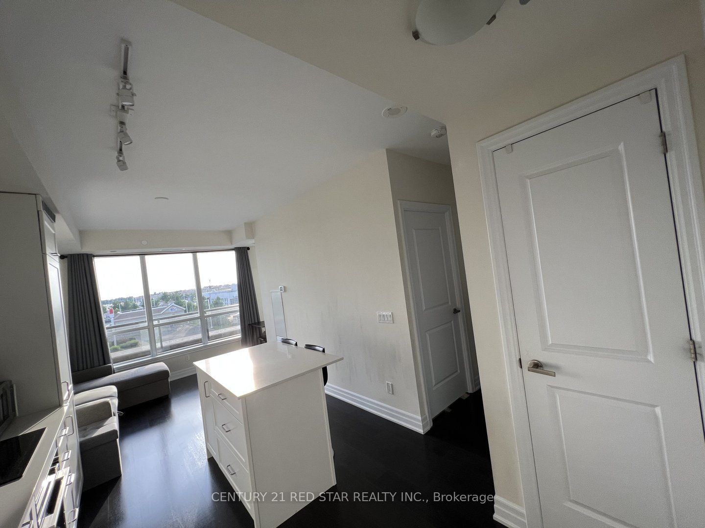 9075 Jane St, unit 314 for rent