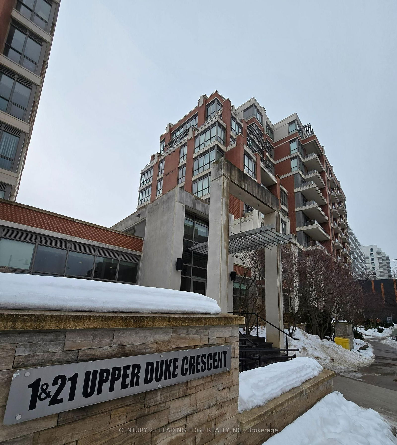 1 Upper Duke Cres, unit 407 for rent