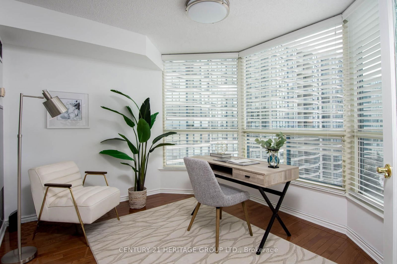 1 Clark Ave W, unit 1402 for sale