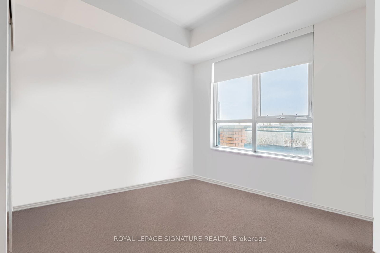 11611 Yonge St, unit 620 for sale