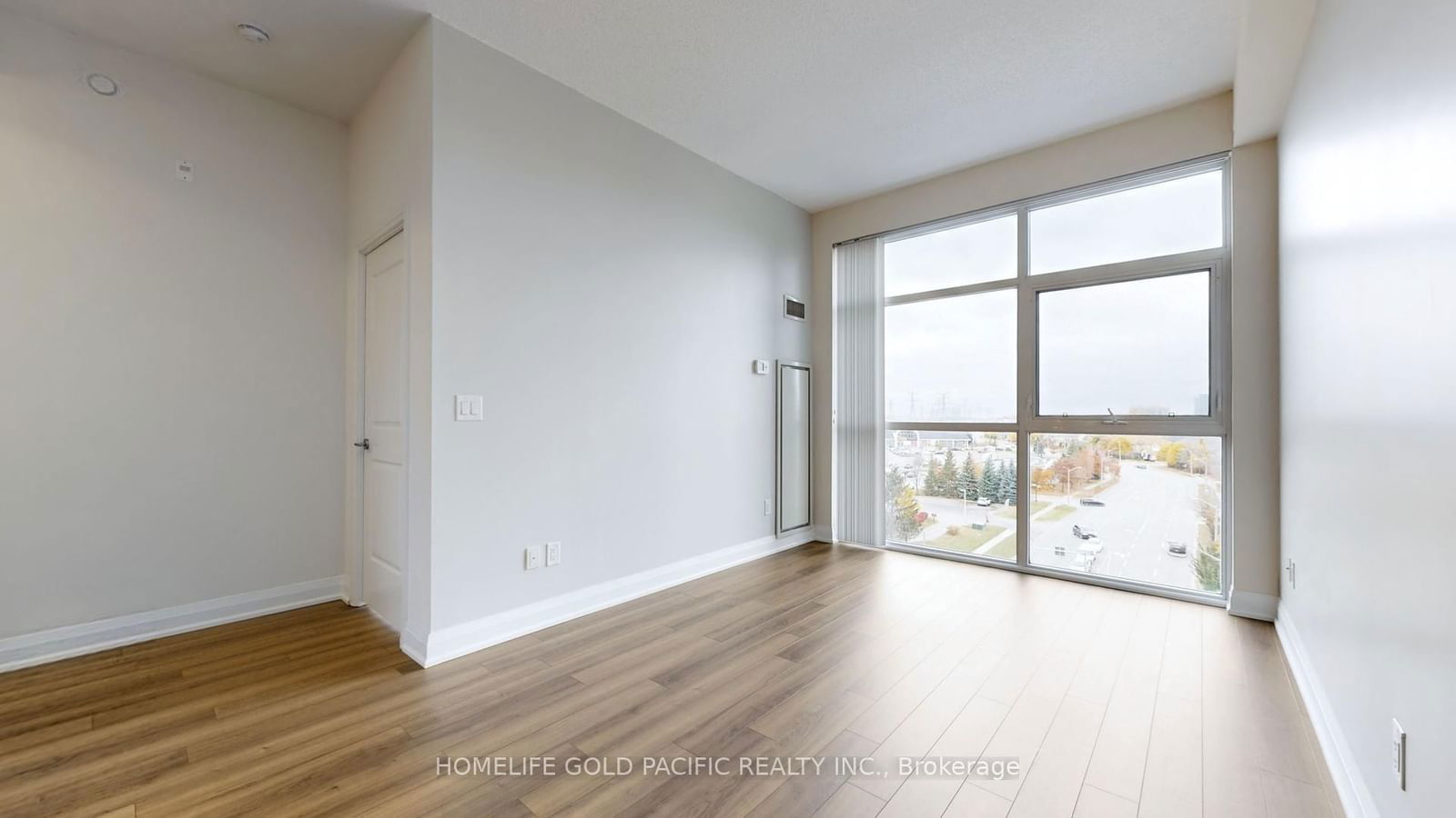 8763 Bayview Ave, unit 716 for sale