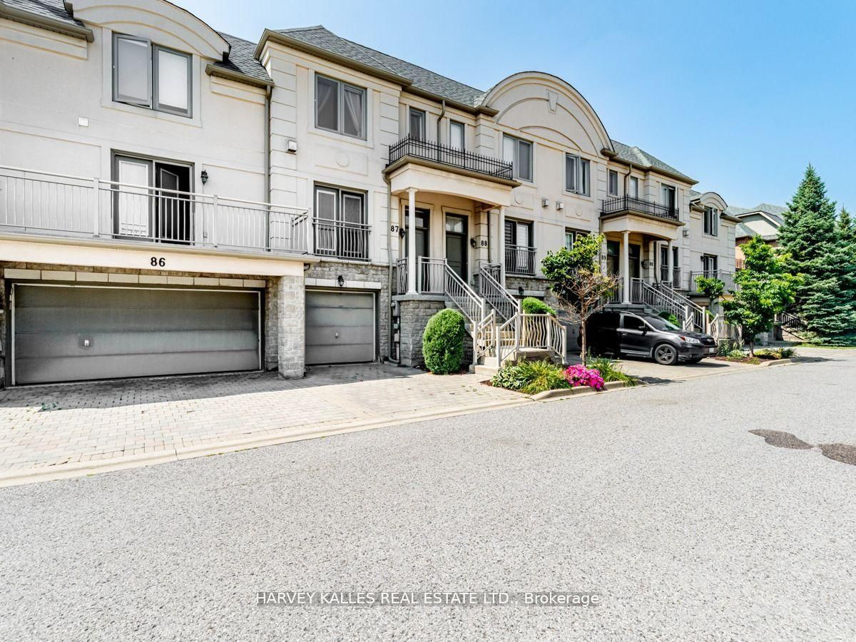 Bristol Court Townhomes, Richmond Hill, Toronto