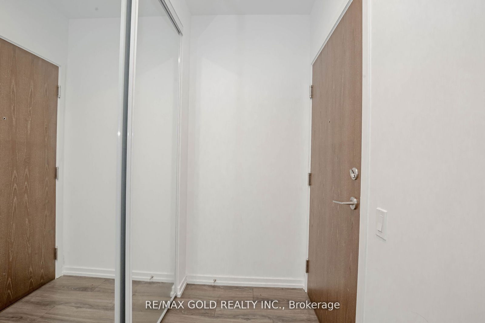 7890 Jane St, unit PH 11 for rent