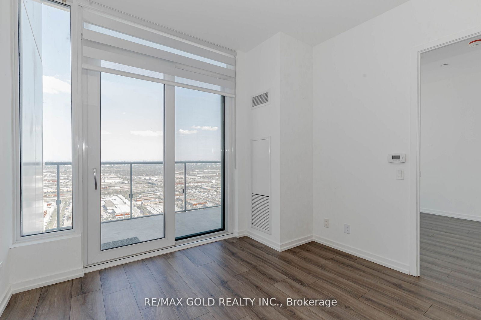 7890 Jane St, unit PH 11 for rent