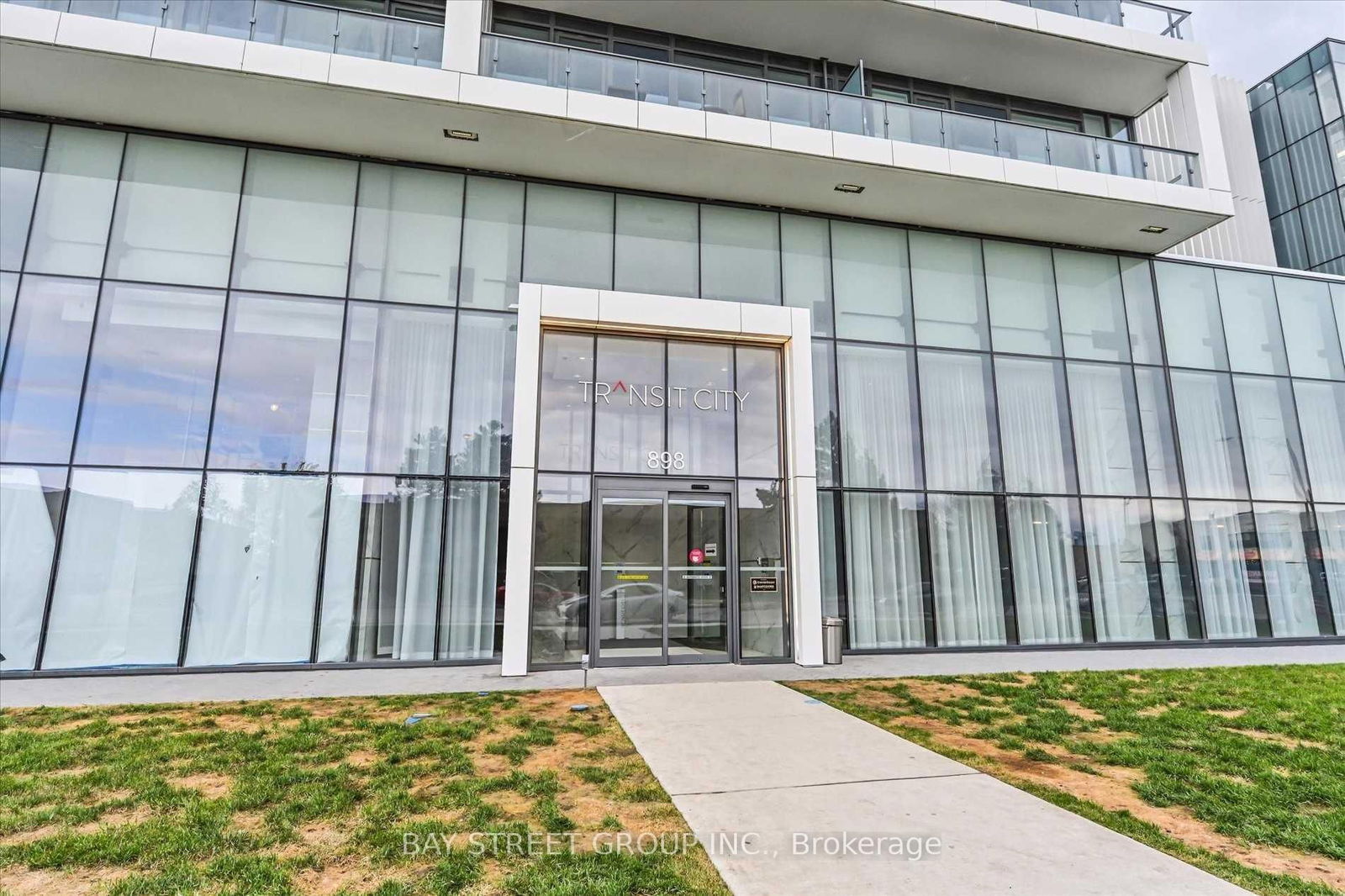 898 Portage Pkwy, unit 3110 for rent