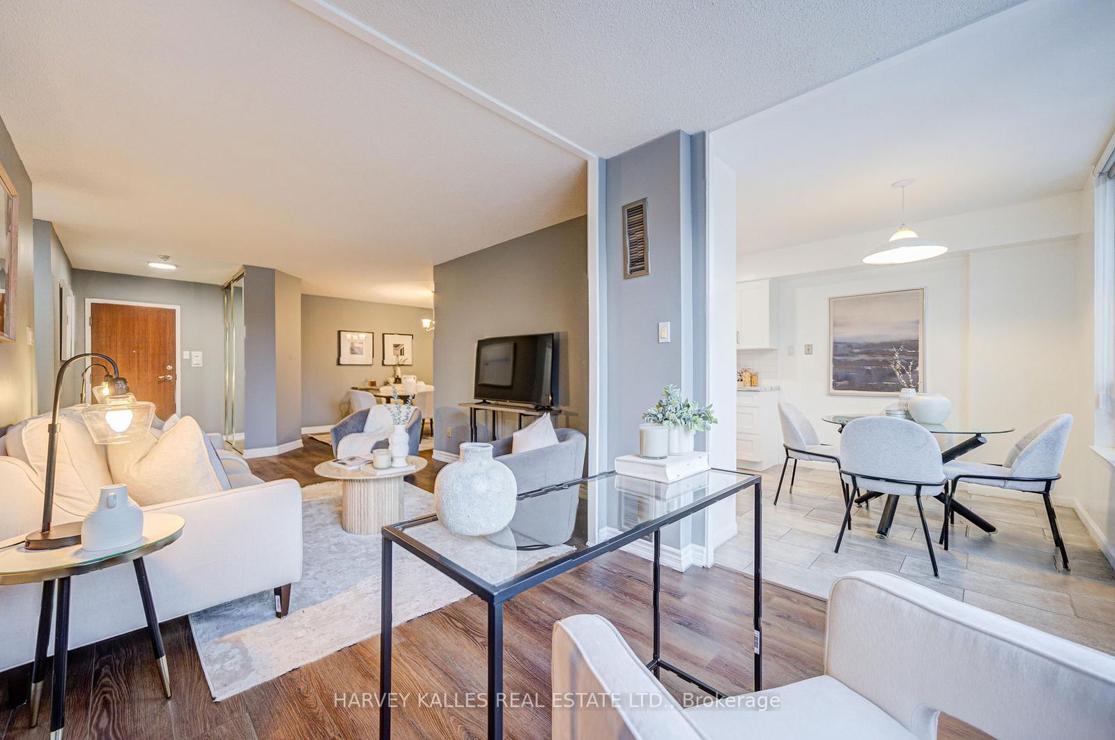 120 Promenade Circ, unit 212 for sale