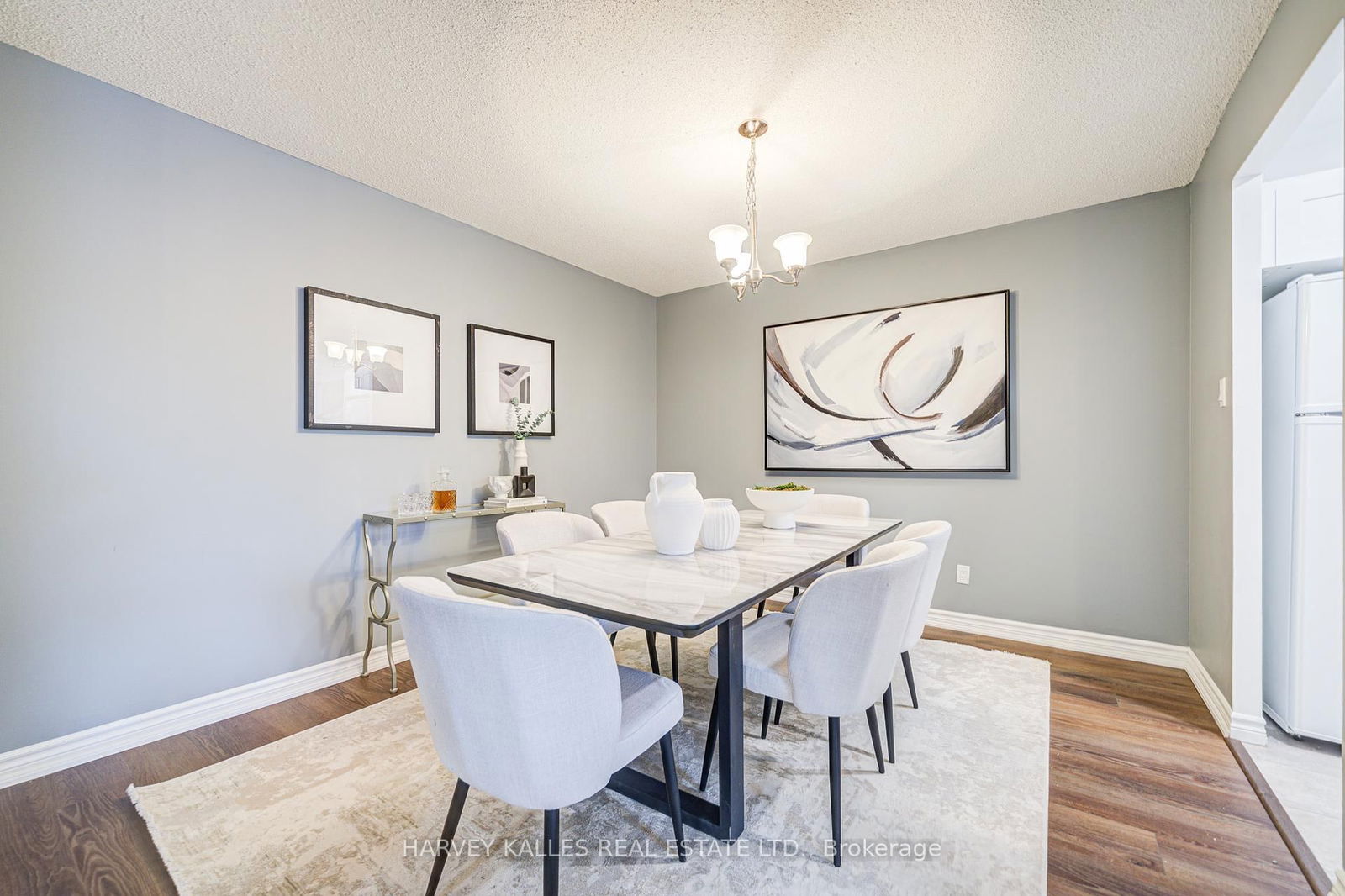 120 Promenade Circ, unit 212 for sale