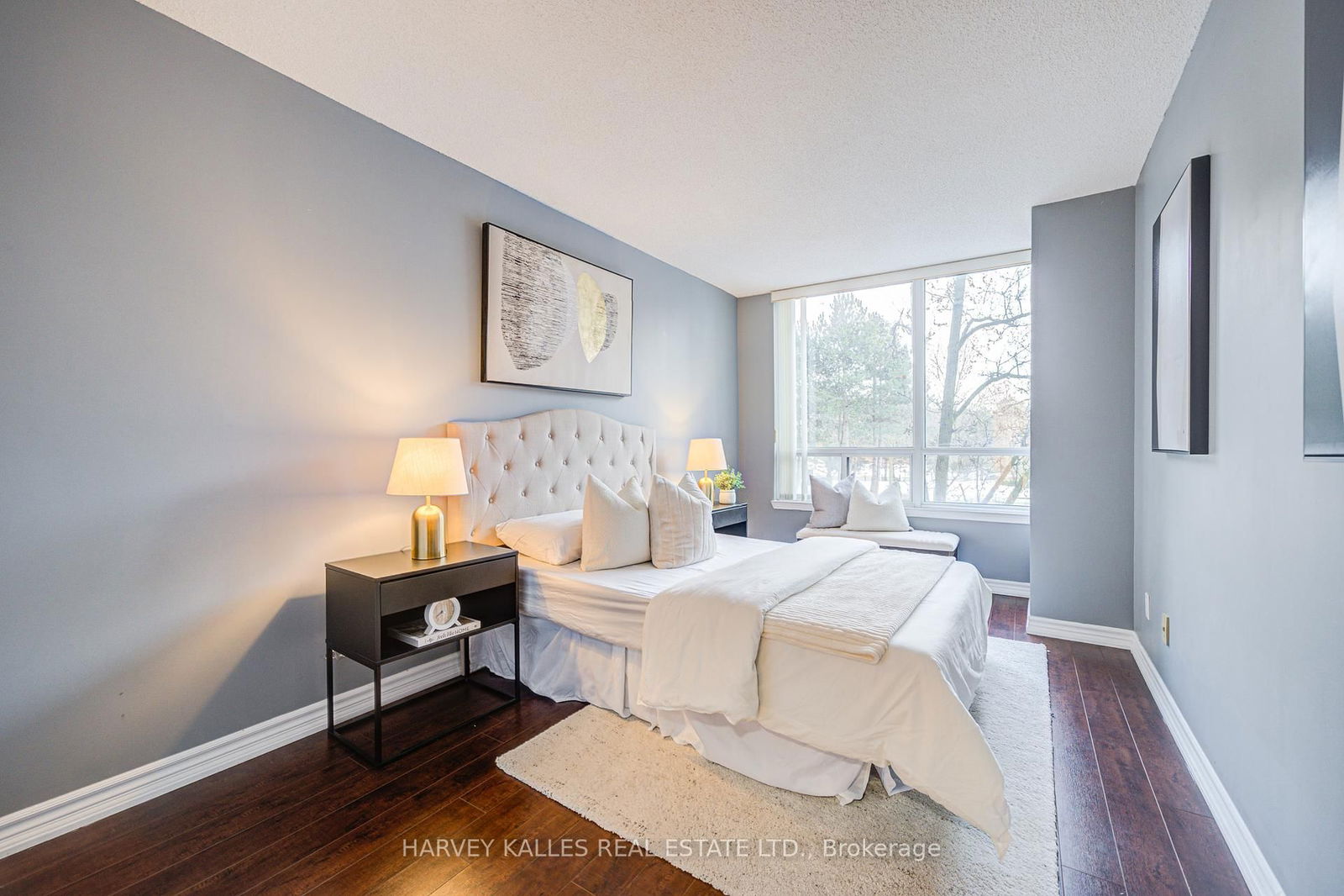 120 Promenade Circ, unit 212 for sale