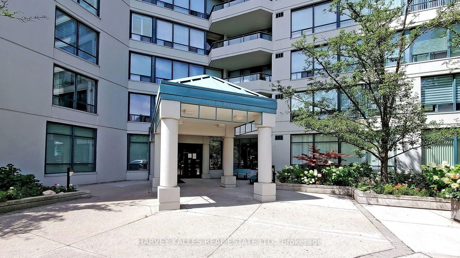 120 Promenade Circ, unit 212 for sale