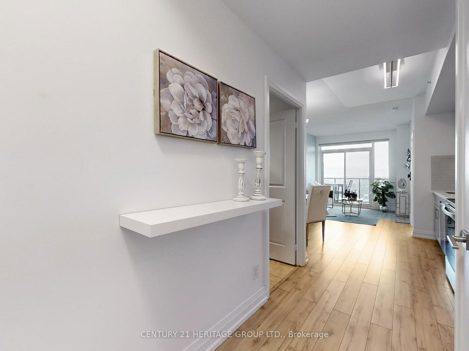 7165 Yonge St, unit PH105 for sale