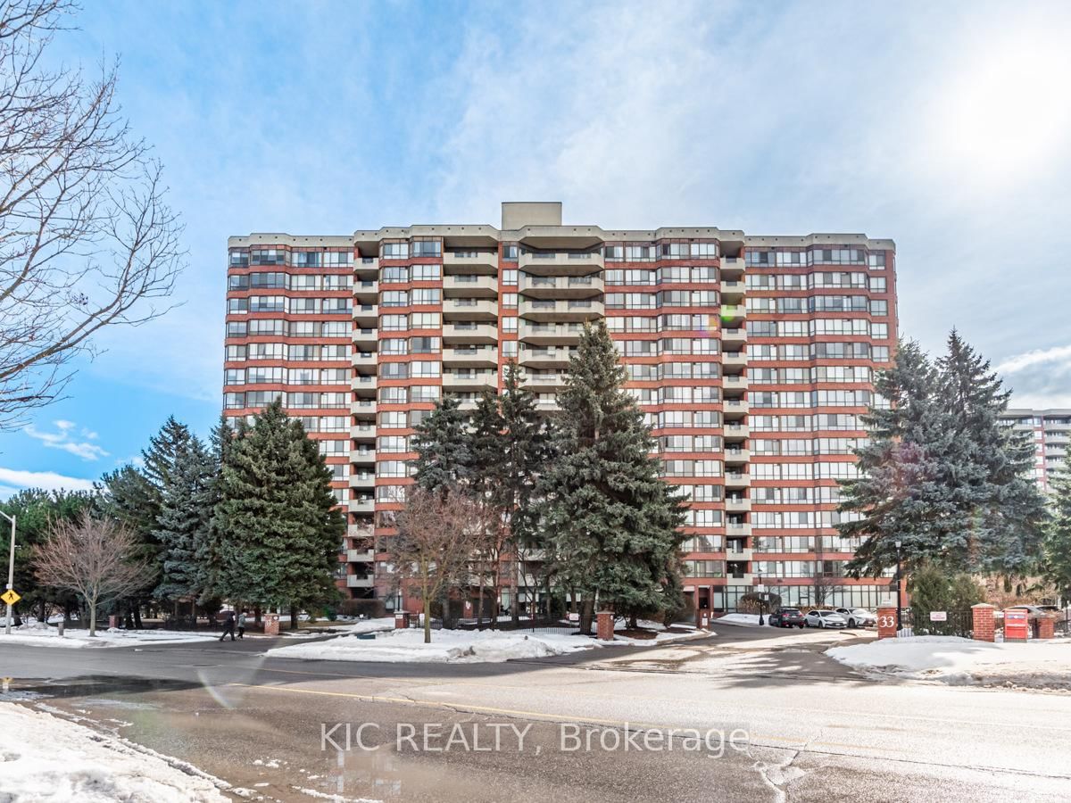 33 Weldrick Condos, Richmond Hill, Toronto